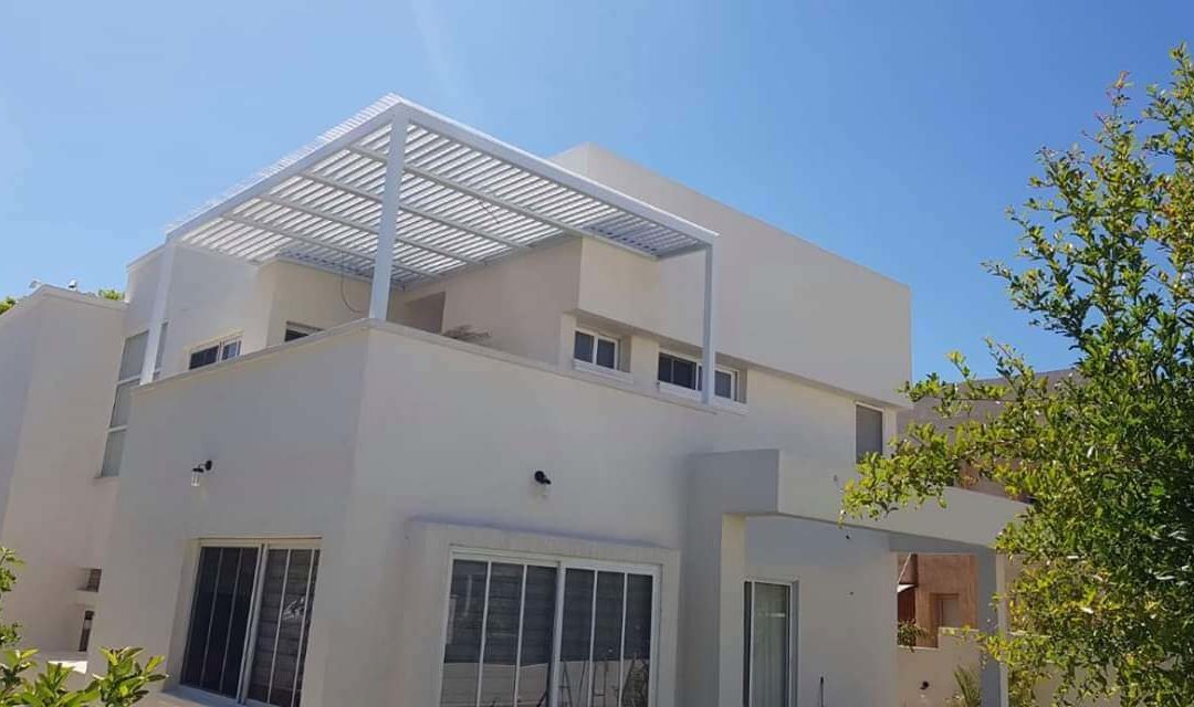 איך לבחור חומר גלם לפרגולה שלכם?