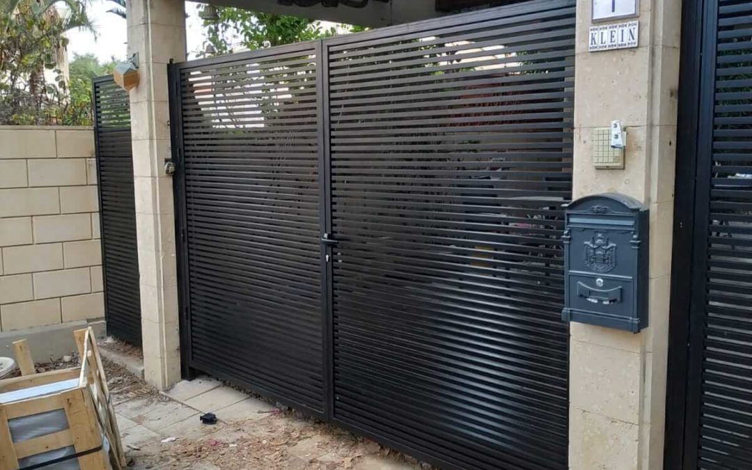 שערי כניסה מאלומיניום לבתים פרטיים